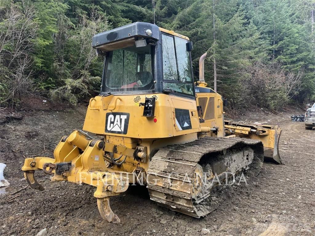 CAT D6K Buldožeri guseničari