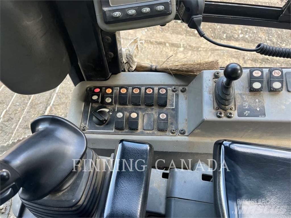 CAT D6K Buldožeri guseničari