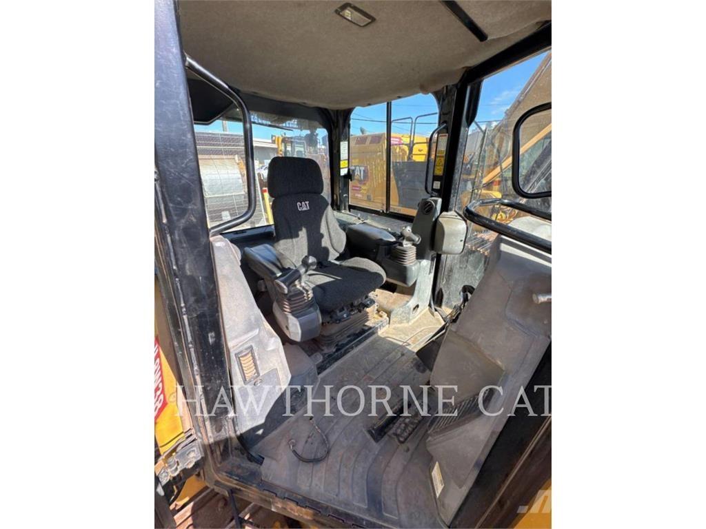 CAT D6K2XL GCS Buldožeri guseničari