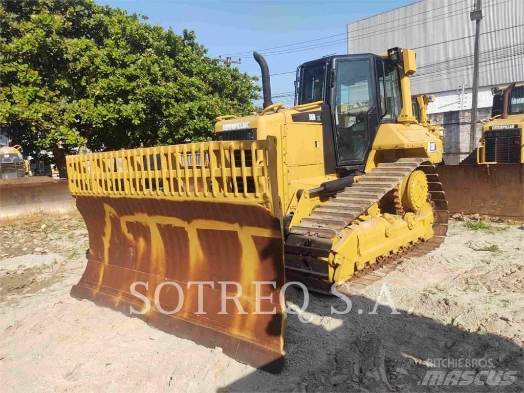 CAT D6NXL Buldožeri guseničari