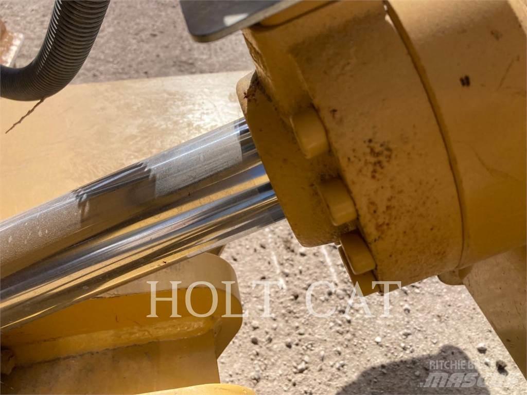 CAT D6NXL Buldožeri guseničari