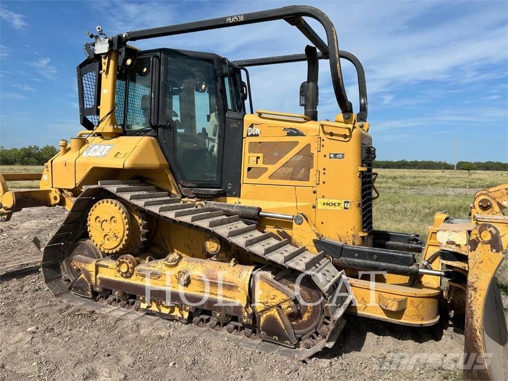 CAT D6NXL Buldožeri guseničari
