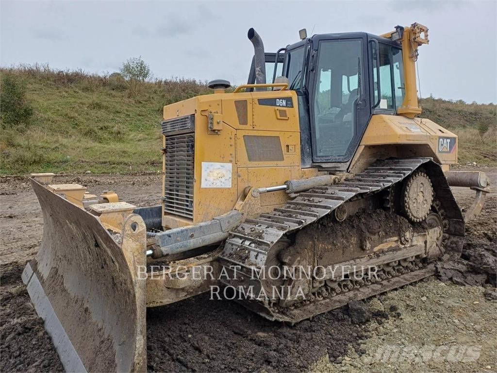 CAT D6NXL Buldožeri guseničari