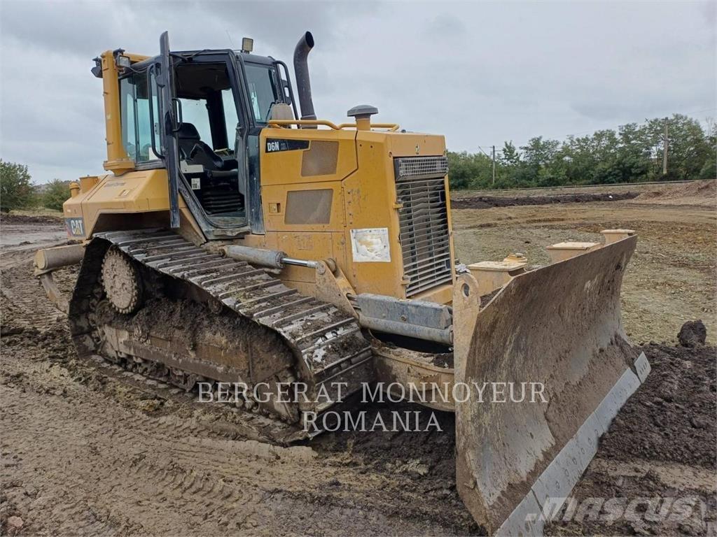 CAT D6NXL Buldožeri guseničari