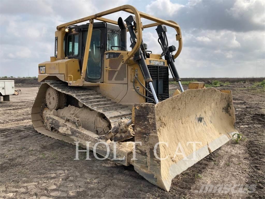 CAT D6T Buldožeri guseničari