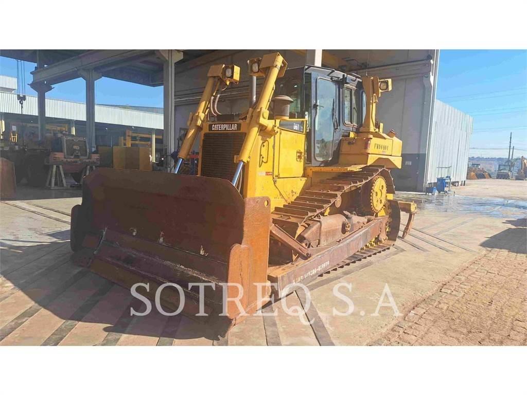 CAT D6T Buldožeri guseničari