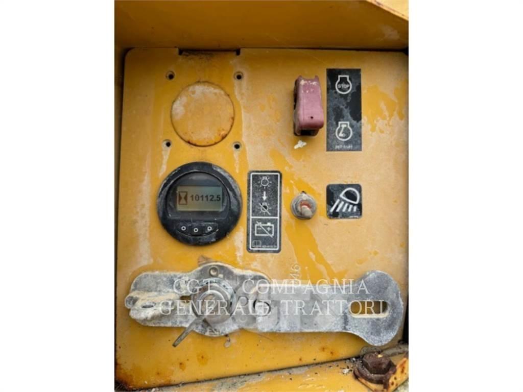 CAT D6T Buldožeri guseničari