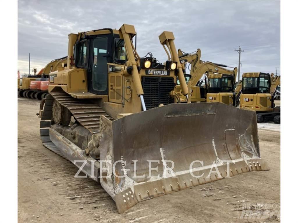 CAT D6T Buldožeri guseničari