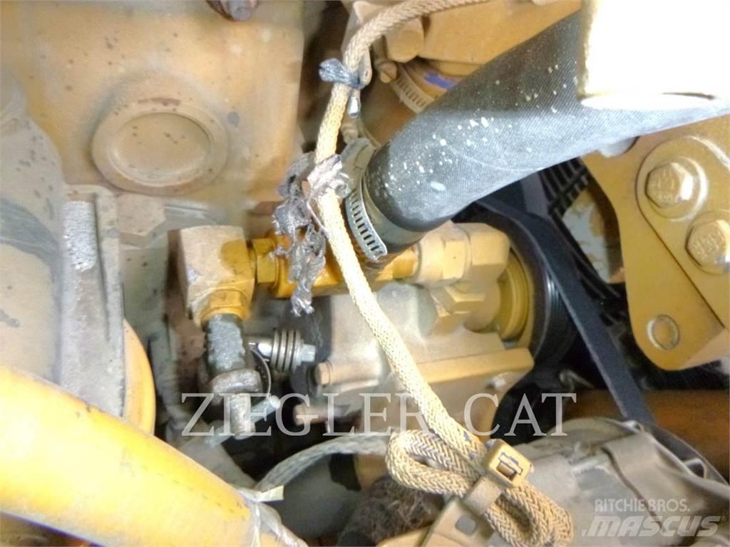 CAT D6T Buldožeri guseničari