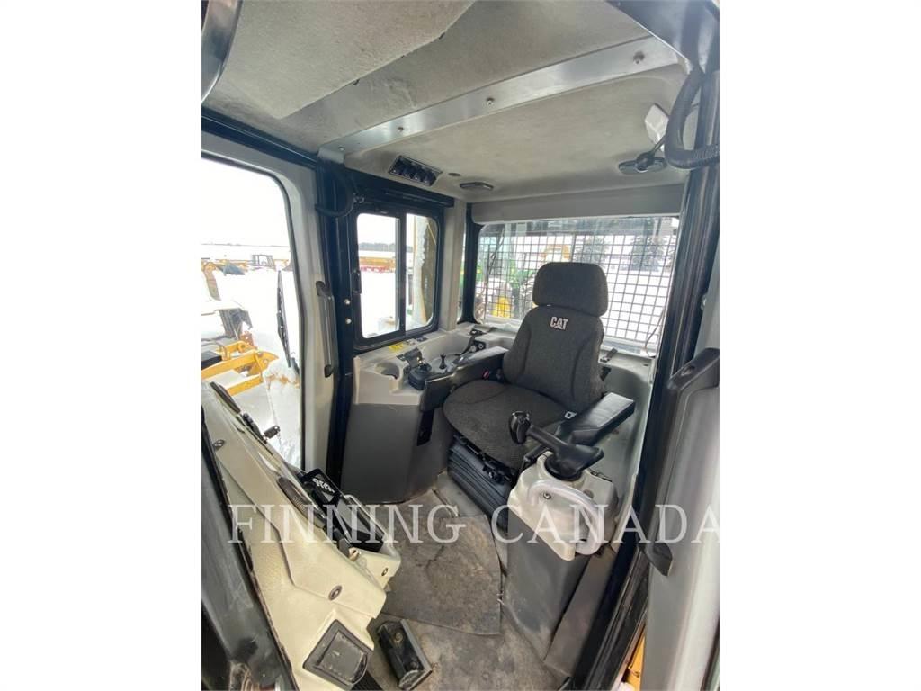 CAT D6T Buldožeri guseničari