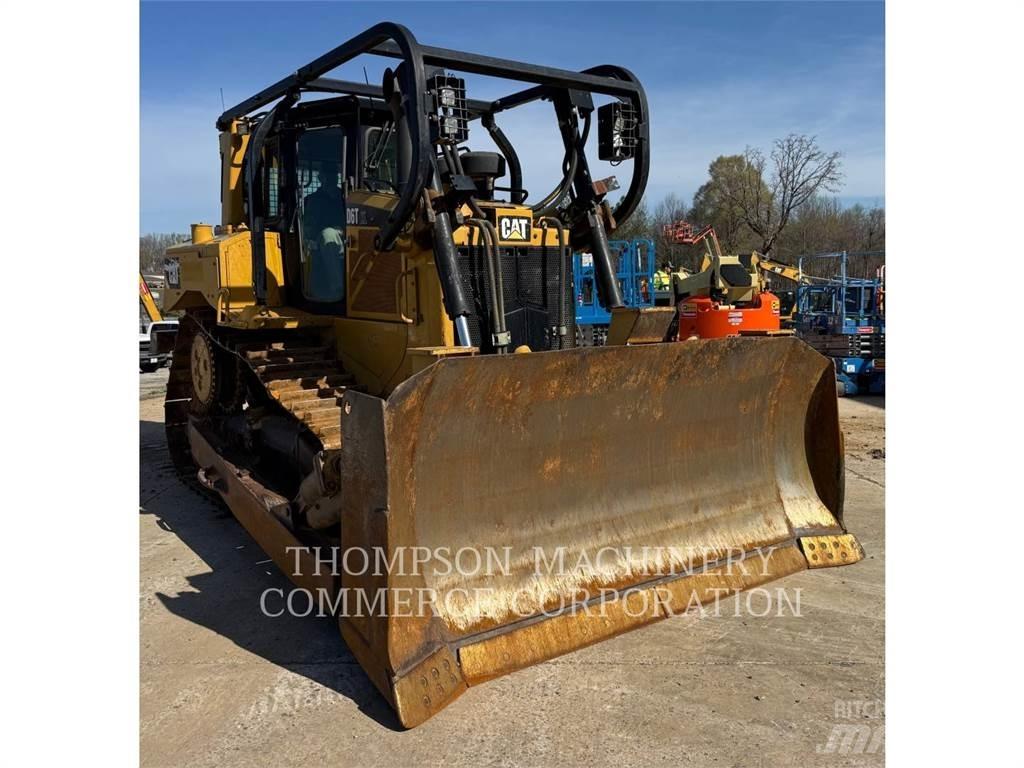 CAT D6T Buldožeri guseničari