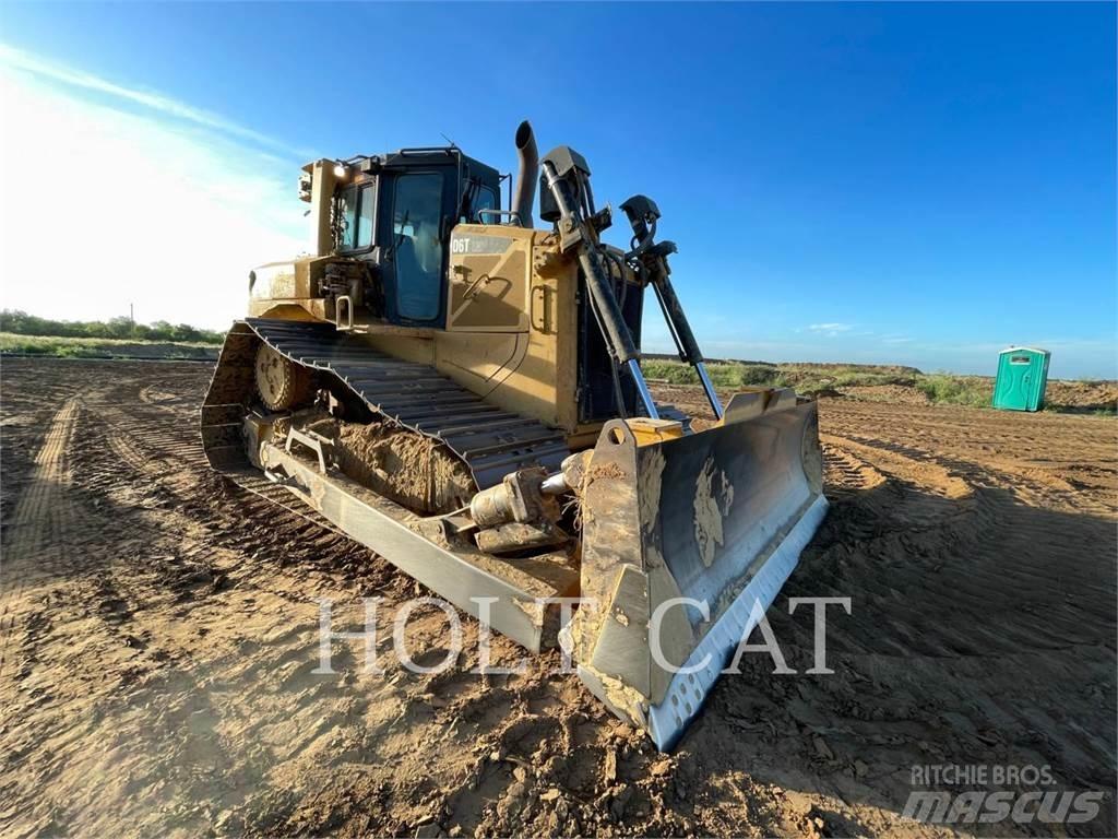 CAT D6T Buldožeri guseničari