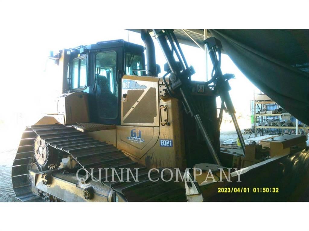 CAT D6T Buldožeri guseničari