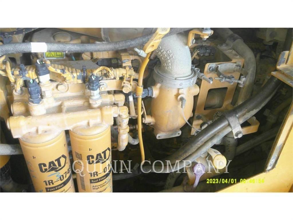 CAT D6T Buldožeri guseničari