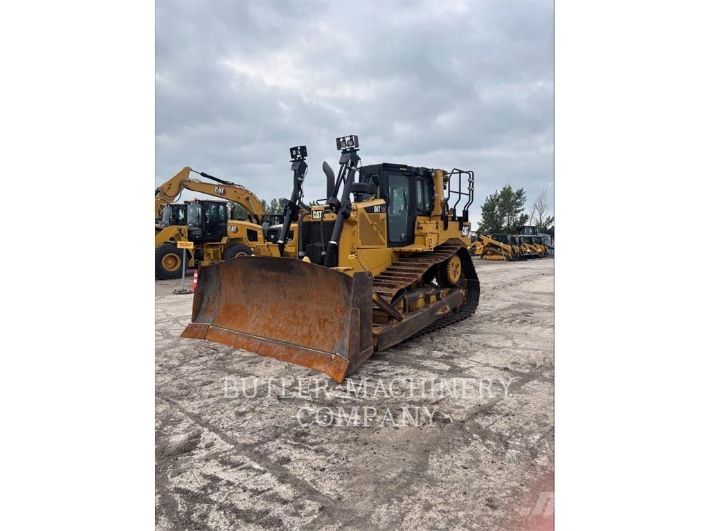CAT D6T Buldožeri guseničari