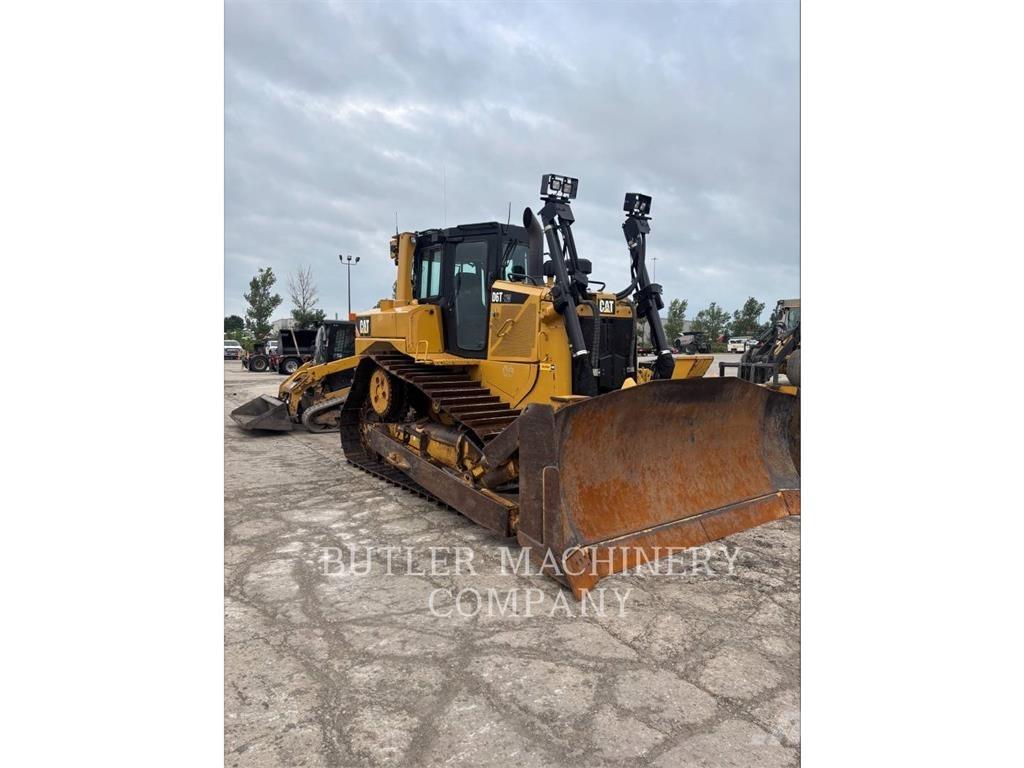 CAT D6T Buldožeri guseničari