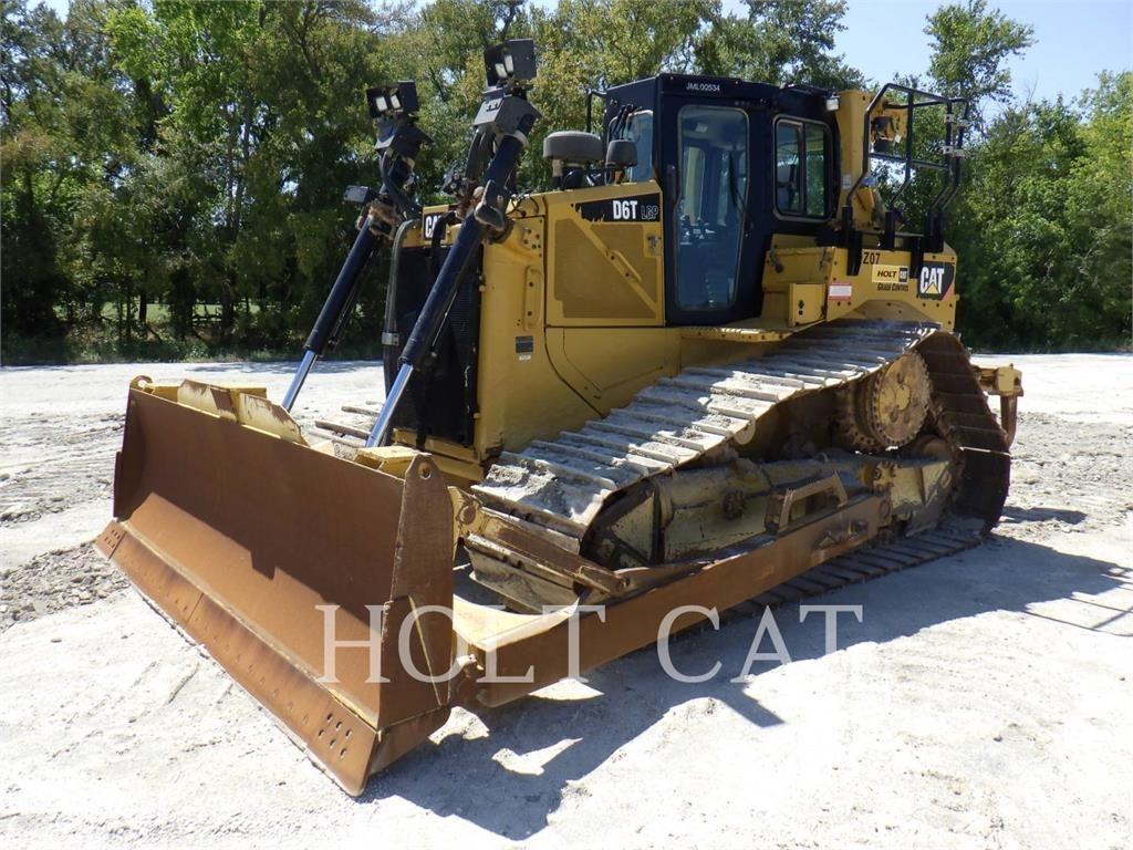CAT D6T Buldožeri guseničari