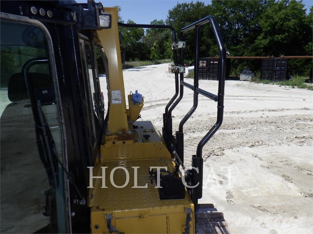 CAT D6T Buldožeri guseničari