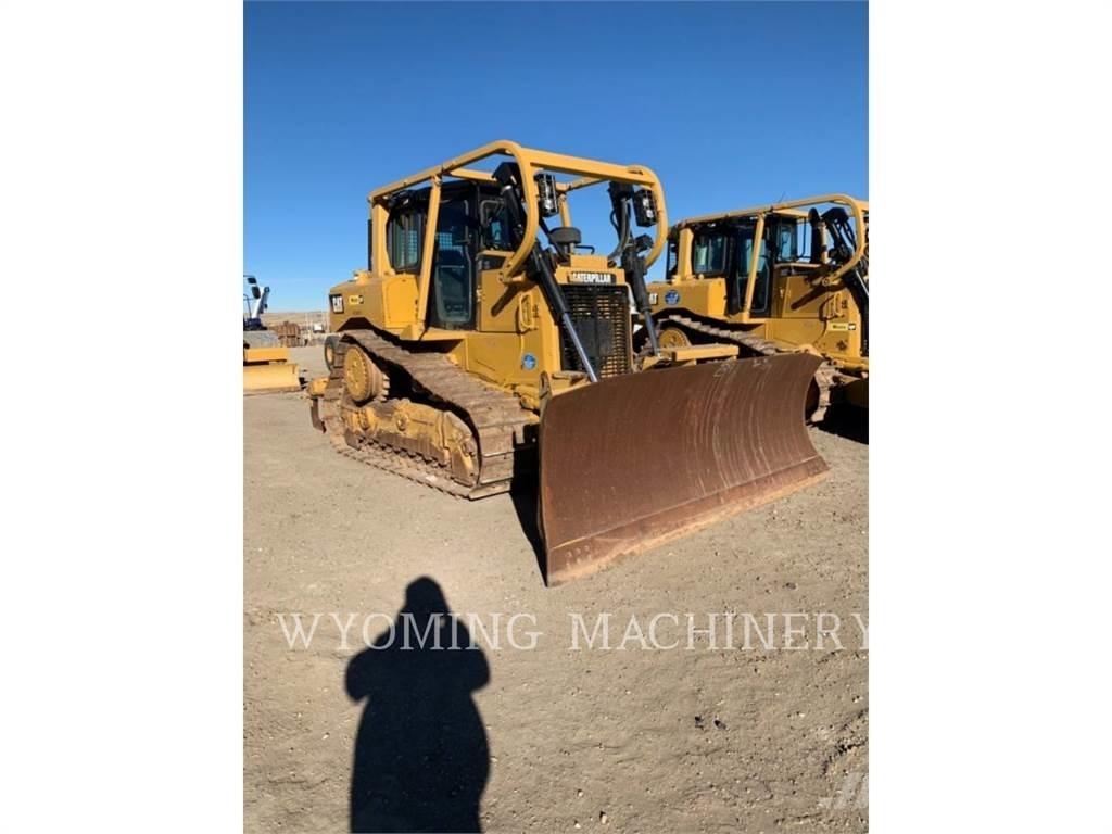 CAT D6T Buldožeri guseničari