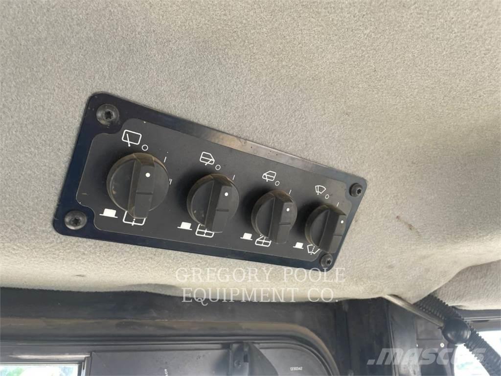 CAT D6T LGP Buldožeri guseničari