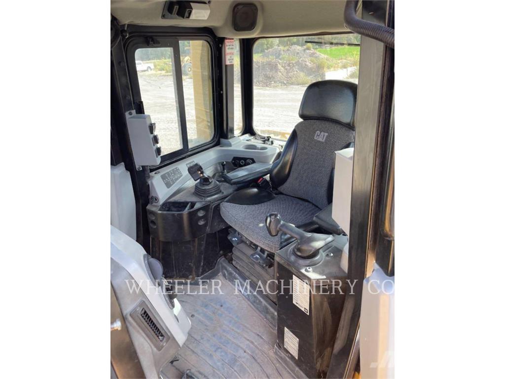 CAT D6T LGP VP Buldožeri guseničari