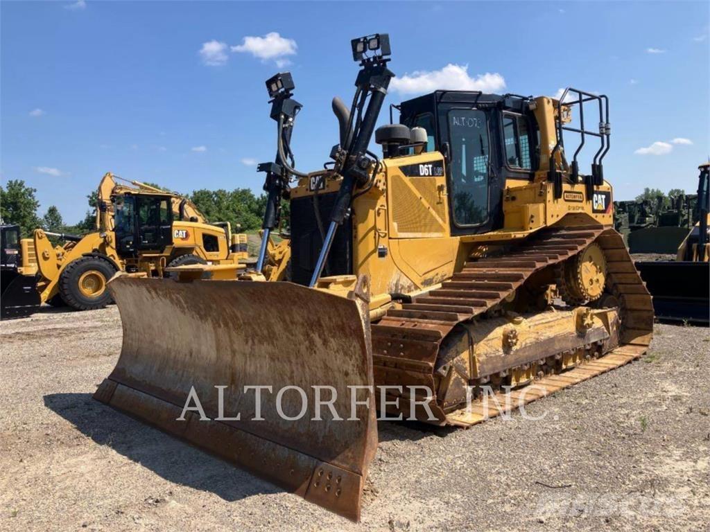CAT D6T LGPPAT Buldožeri guseničari