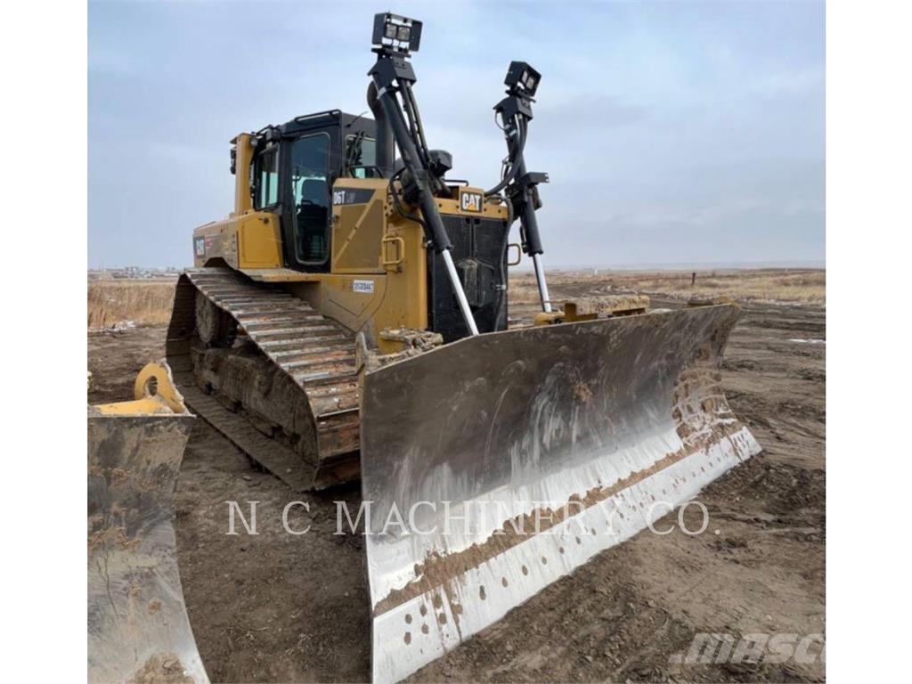 CAT D6T LGPVP Buldožeri guseničari