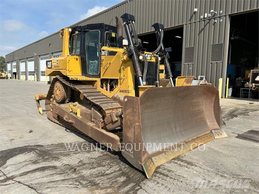 CAT D6T XL Buldožeri guseničari