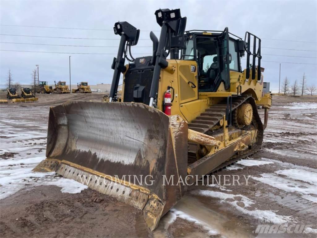 CAT D7 Buldožeri guseničari