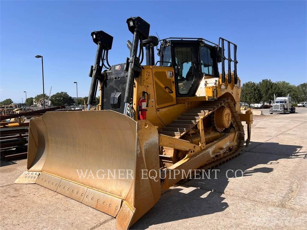 CAT D7 Buldožeri guseničari