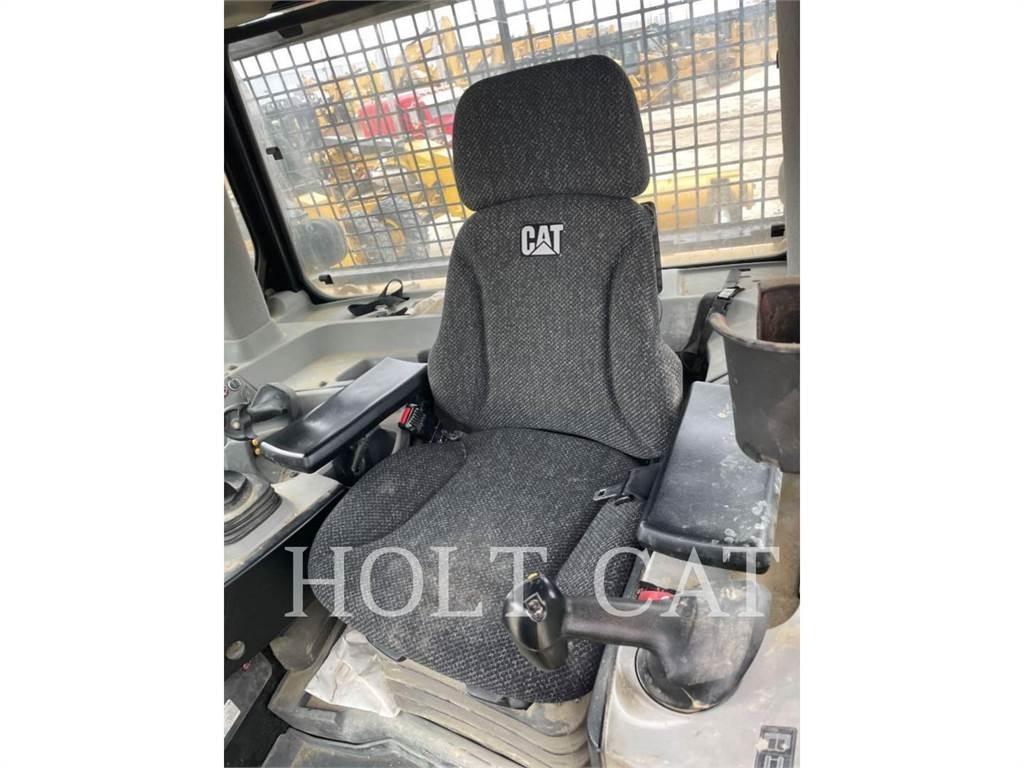 CAT D8 Buldožeri guseničari