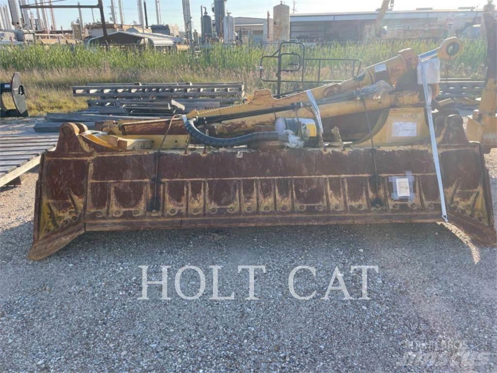 CAT D8 Buldožeri guseničari
