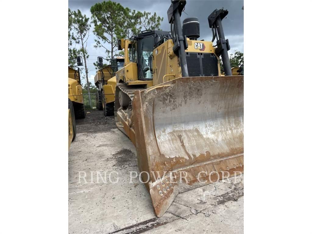 CAT D8 Buldožeri guseničari