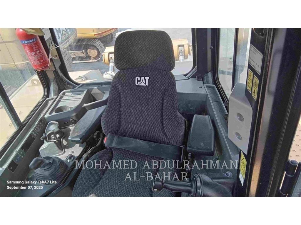 CAT D8 Buldožeri guseničari