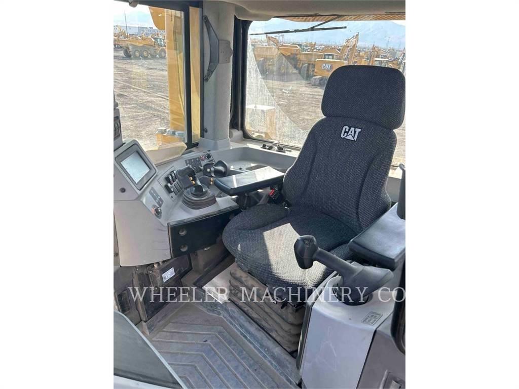 CAT D8 SU Buldožeri guseničari