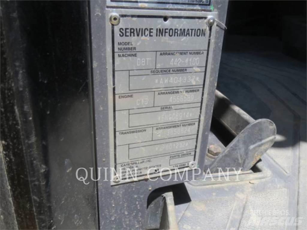 CAT D8T Buldožeri guseničari