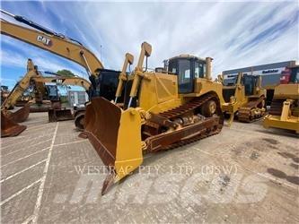CAT D8T Buldožeri guseničari