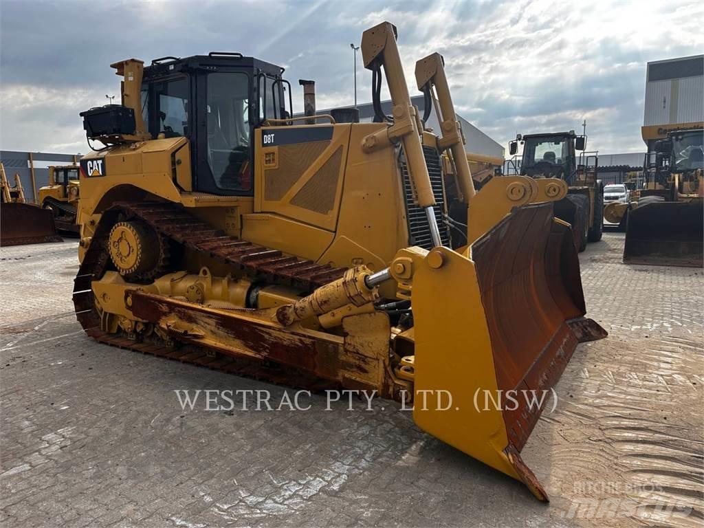 CAT D8T Buldožeri guseničari