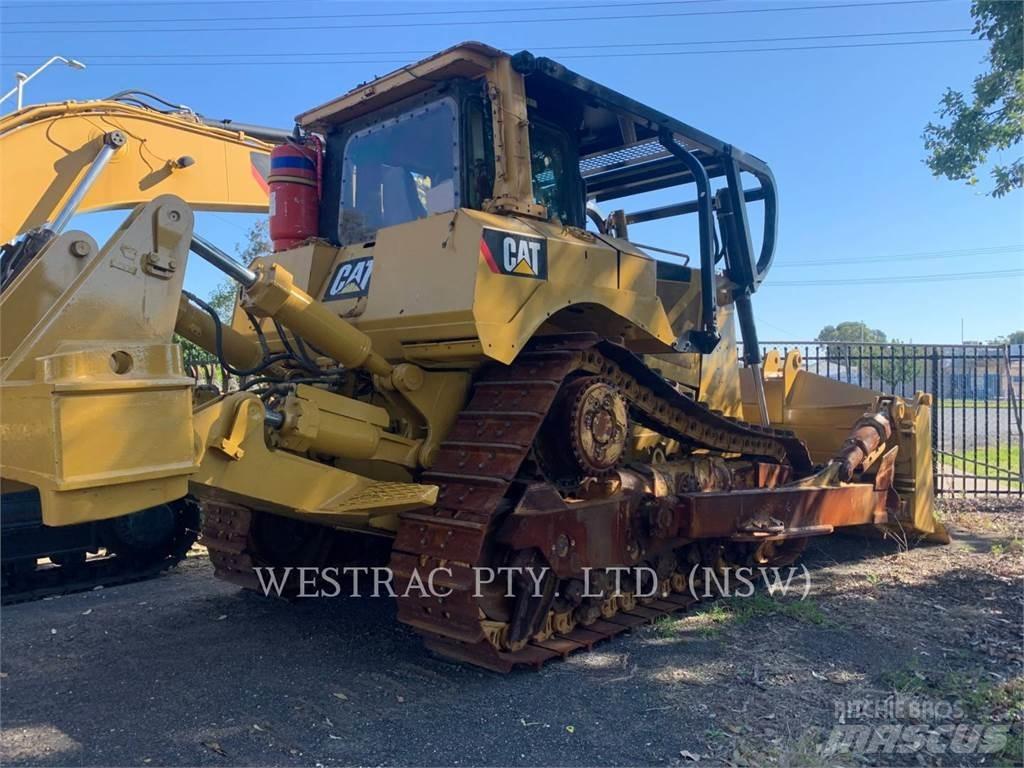 CAT D8T Buldožeri guseničari