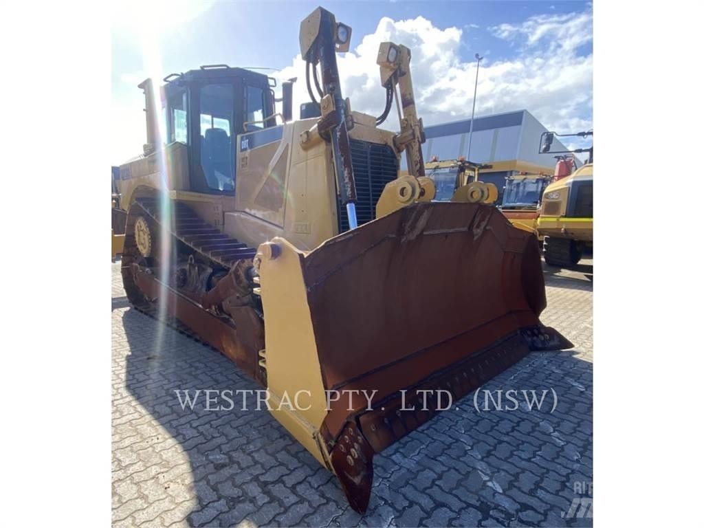 CAT D8T Buldožeri guseničari