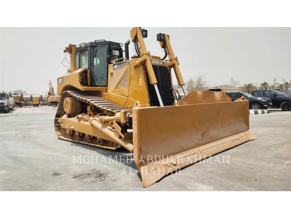 CAT D8T Buldožeri guseničari