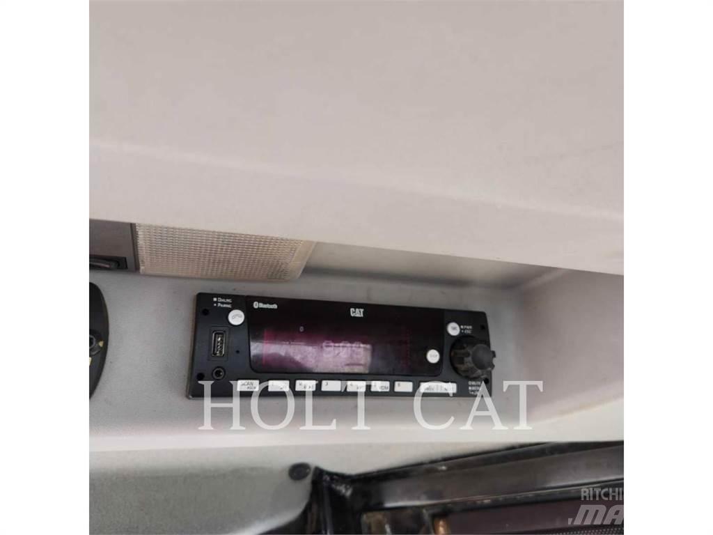 CAT D8T Buldožeri guseničari