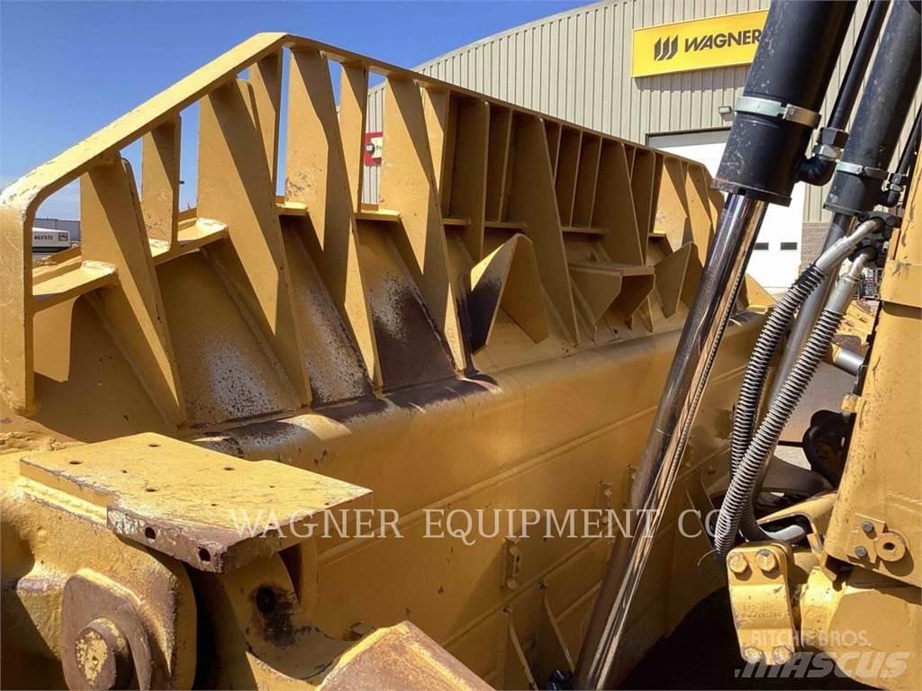 CAT D8T Buldožeri guseničari