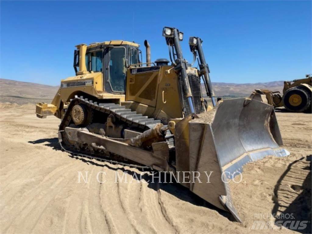 CAT D8T Buldožeri guseničari