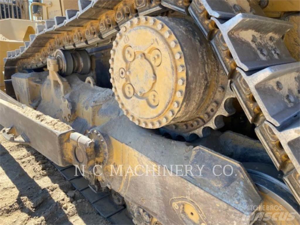 CAT D8T Buldožeri guseničari