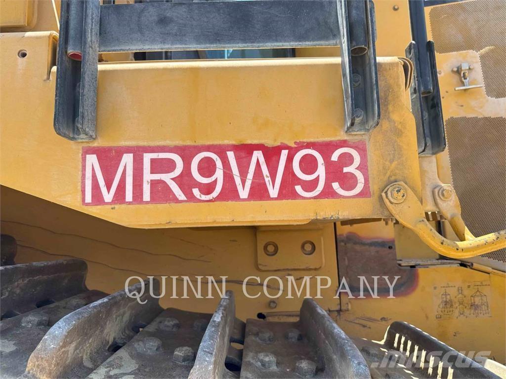 CAT D9T Buldožeri guseničari