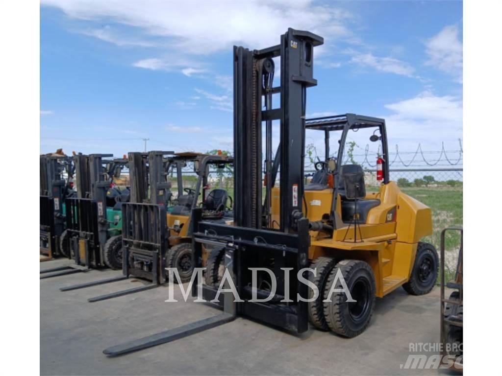 CAT DP70NM Dizelski viljuškari