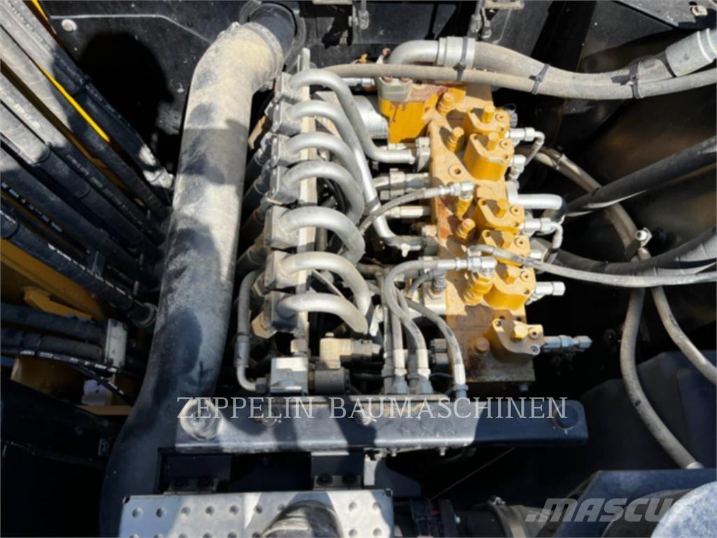 CAT M315F Bageri točkaši