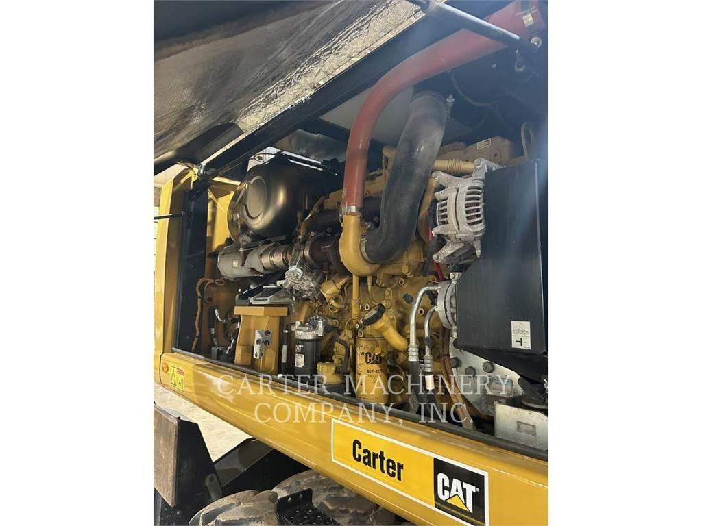 CAT M322F Bageri točkaši