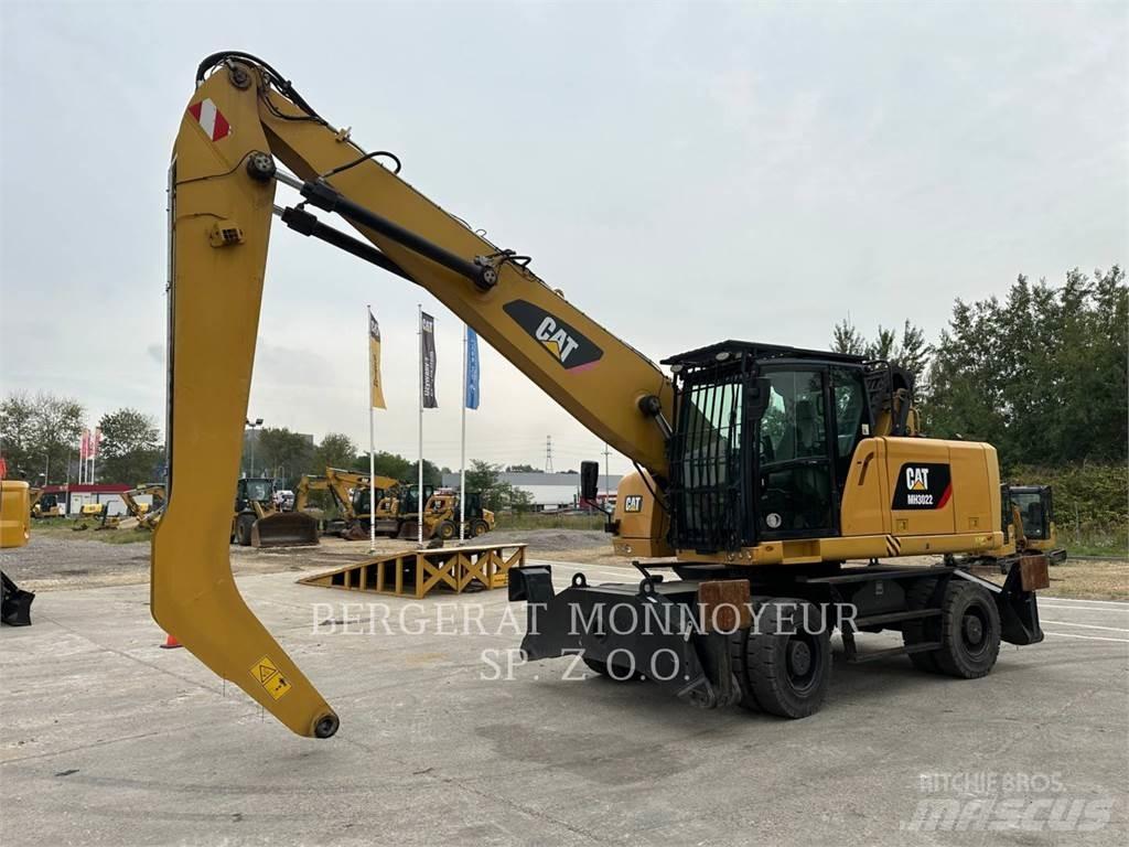 CAT MH3022 Bageri točkaši